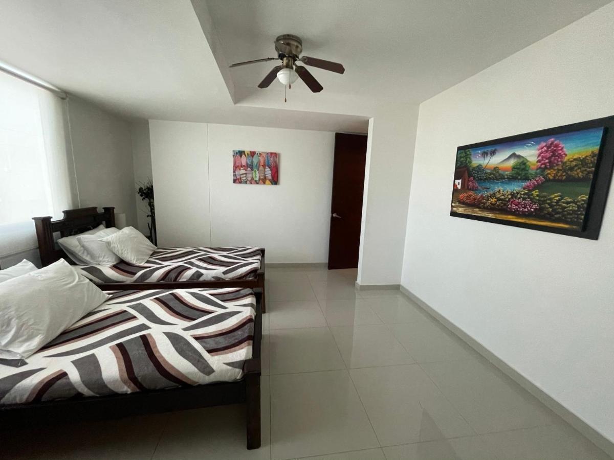 Cartagena Beach Front Apartments Kültér fotó