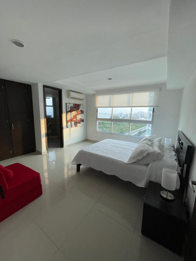 Cartagena Beach Front Apartments Kültér fotó