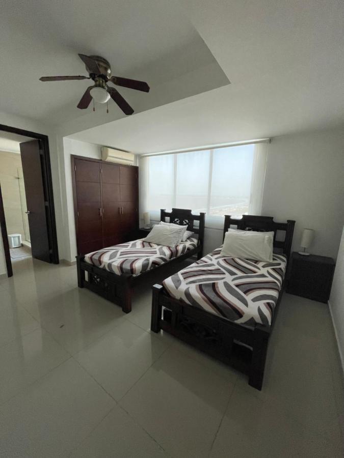 Cartagena Beach Front Apartments Kültér fotó